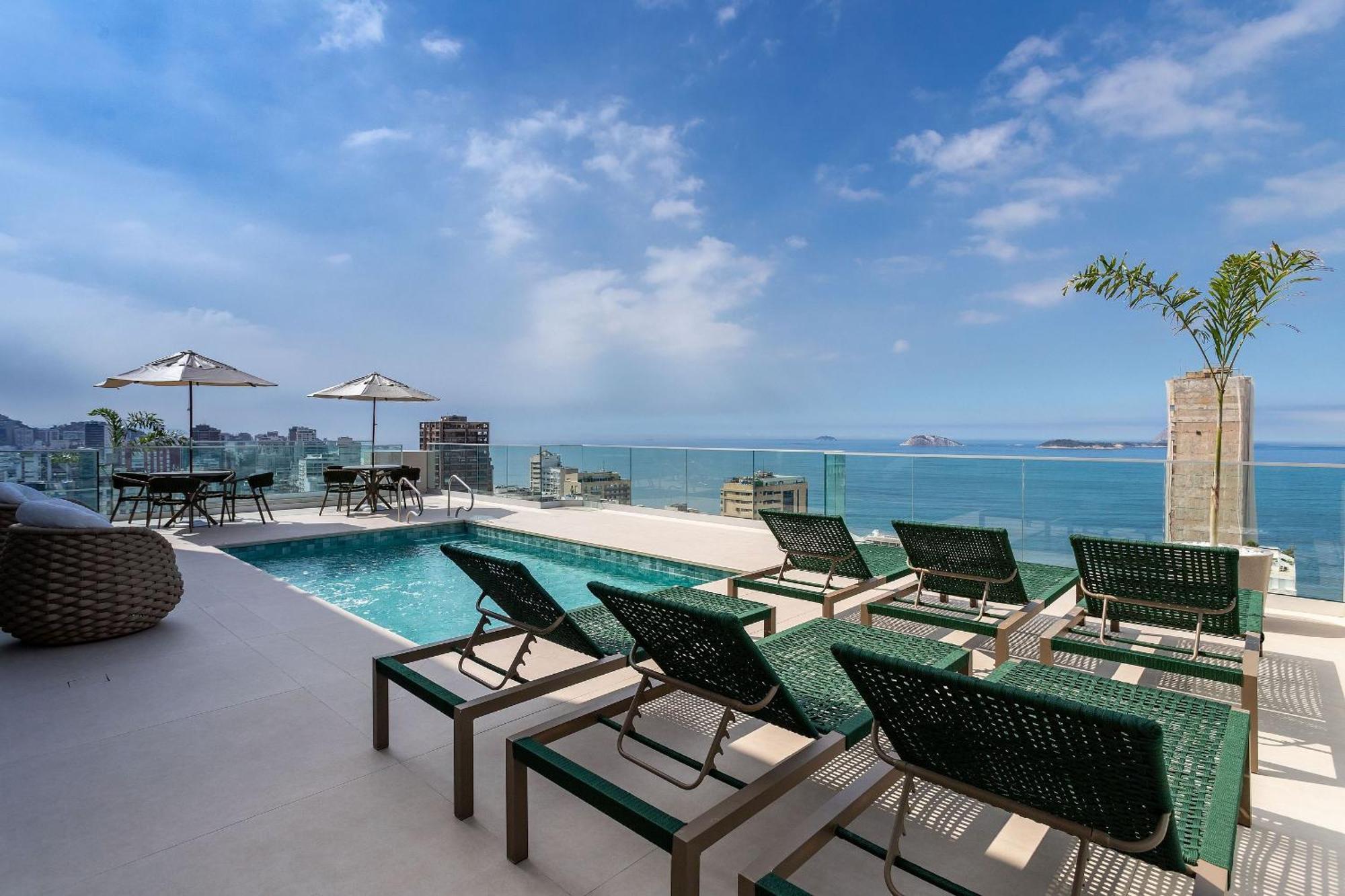 Apartamento A 150 Metros Da Do Leblon Com Academia, Arrumacao Diaria, Vista Mar E Vista O Cristo *